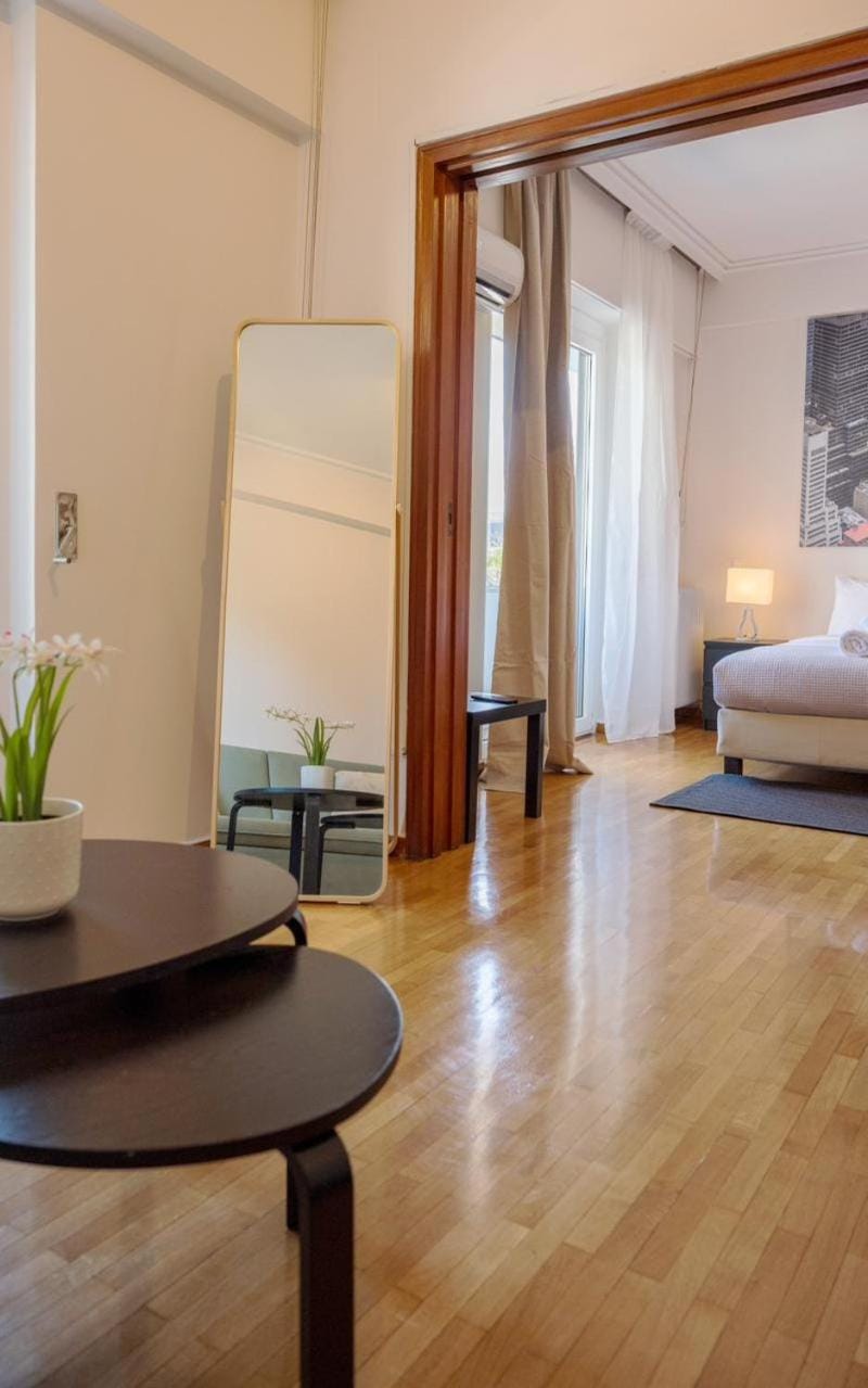 Luxury Apartment in Kolonaki Athens - Sleeps 4 Apartment in Athens