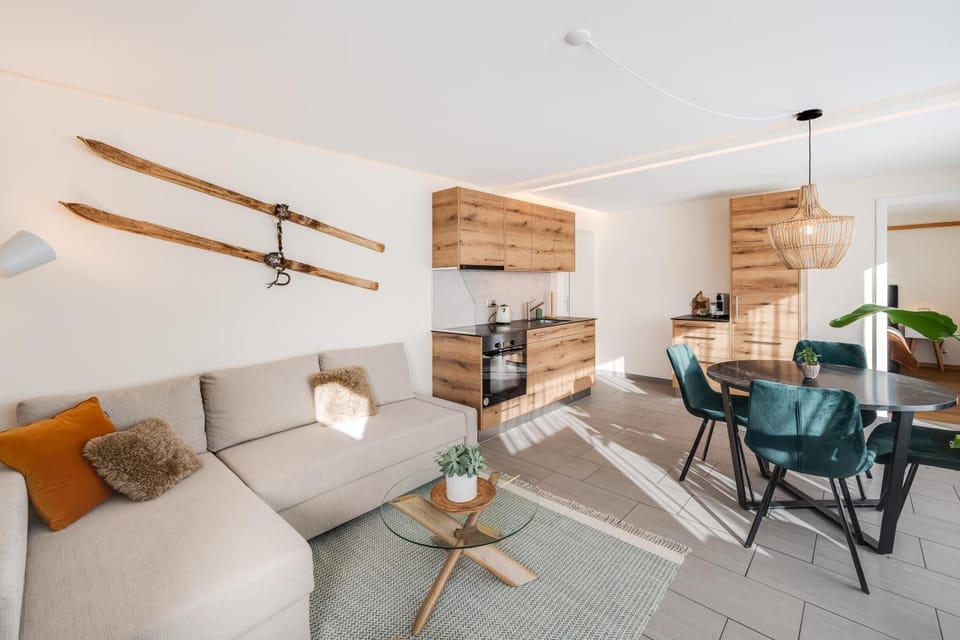 Living room, Dining area, kitchen