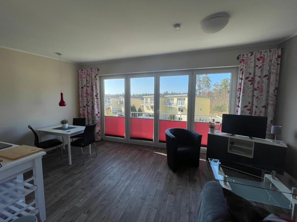TV and multimedia, Living room, Seating area, hair dresser