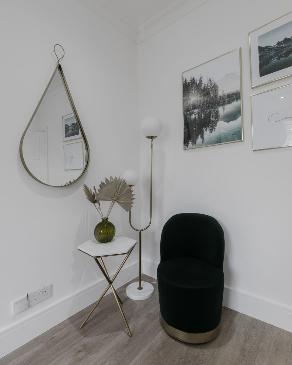 Living room, Decorative detail