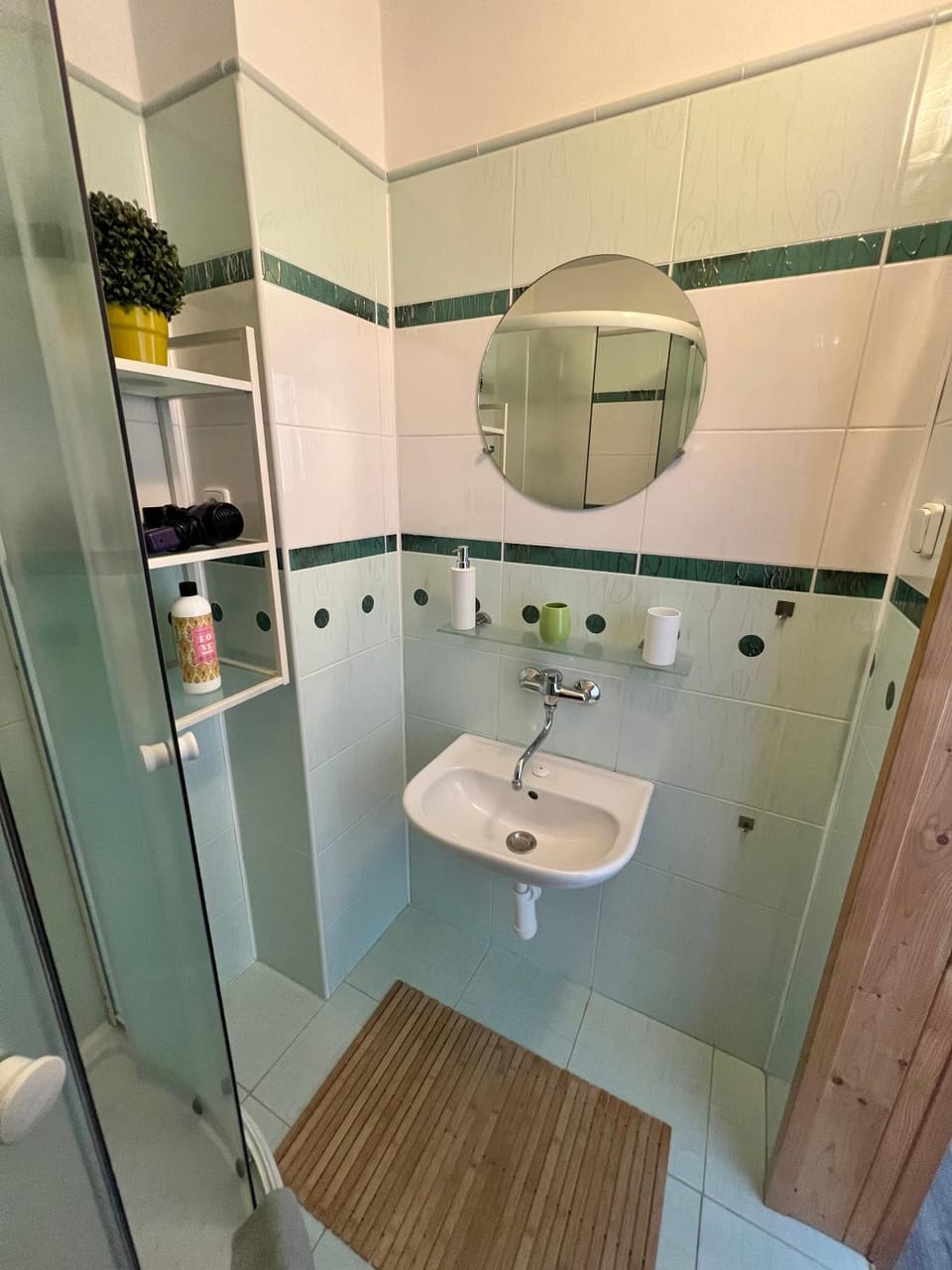 Shower, Bathroom