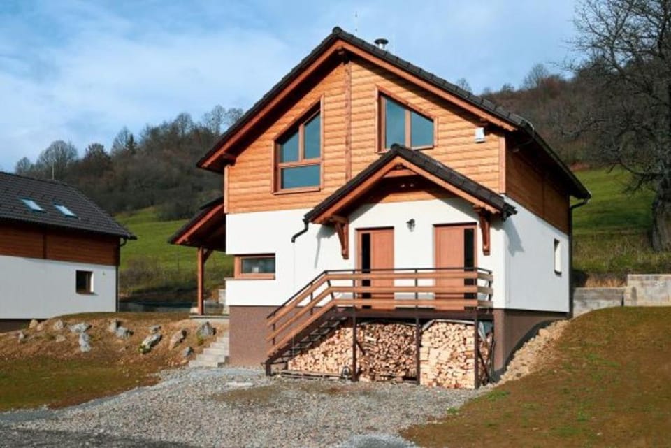 Slnečné chaty pod Ďumbierom House in Slovakia