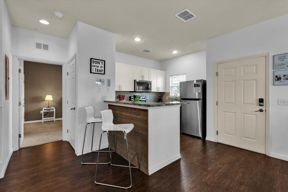 3206 Gold House in Four Corners