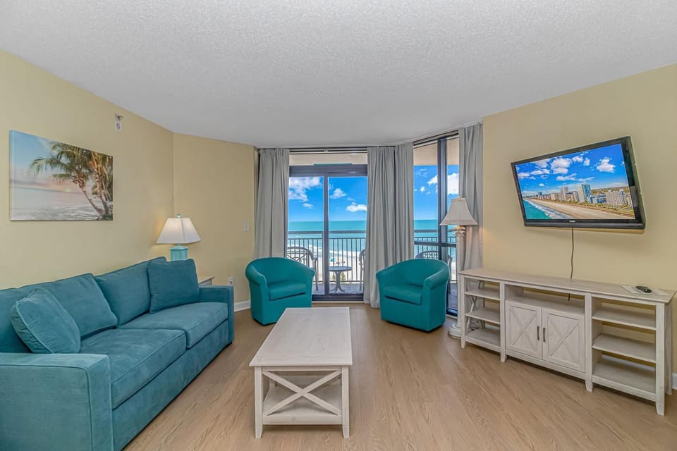 Spacious 4 Bedroom Ocean View Condo - Ocean Reef 526- Sleeps 14! House in Myrtle Beach