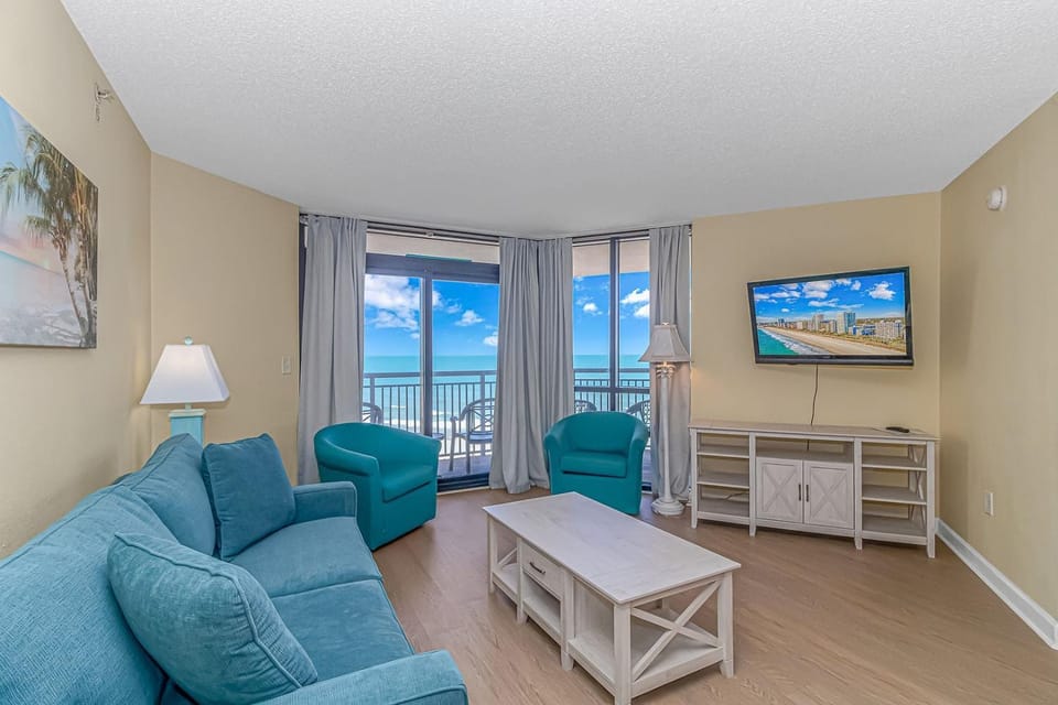 Spacious 4 Bedroom Ocean View Condo - Ocean Reef 526- Sleeps 14! House in Myrtle Beach