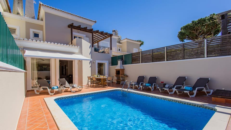 Balcony/Terrace, Swimming pool, Swimming pool