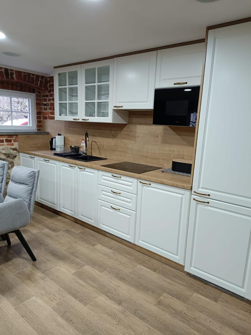 Kitchen or kitchenette, Dining area, dishwasher, minibar, stove