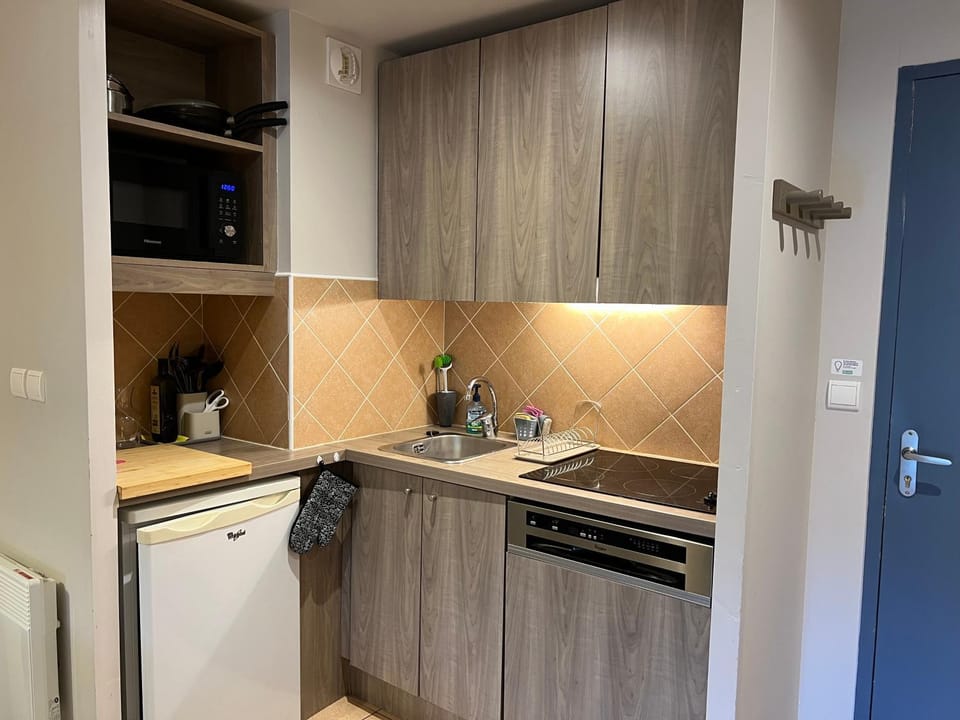 DANS LES BRAS DE NEPTUNE - Plage de TRESTRAOU - Piscine - 4 à 5 personnes Apartment in Perros-Guirec