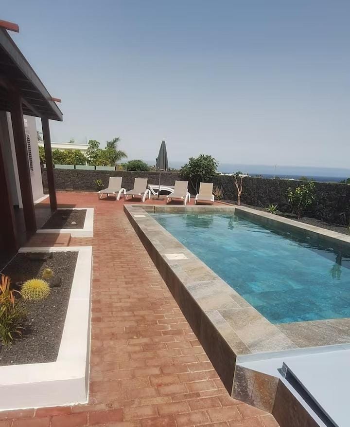 Villa Pol Lanzarote Villa in Puerto Calero