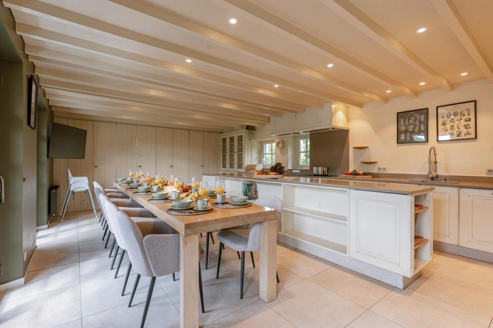 Astoria House Villa in Flanders