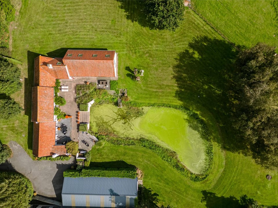 Property building, Bird's eye view, Garden, Garden view