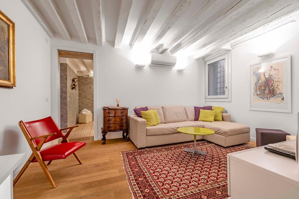 San Samuele Venezia Centro+ Wellness Pool Jacuzzi Apartment in San Marco