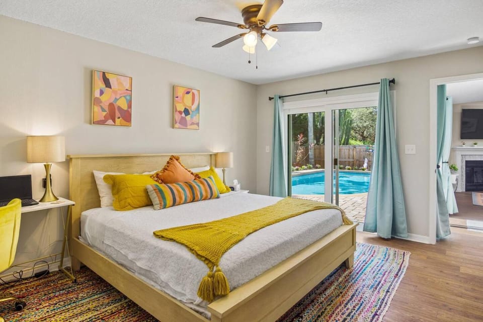 The Cycling Mermaid Palm Harbor, Florida - Heated Pool, Bikes, Trials, FUN! House in Crystal Beach