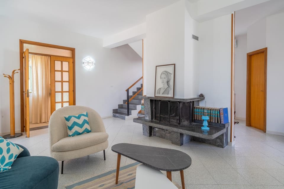 Property building, Living room