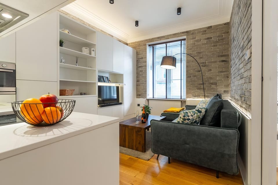 TV and multimedia, Kitchen or kitchenette, Living room
