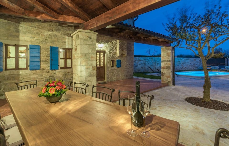 Heritage Villa Croc in Bibali - Haus für 4-6 Personen Villa in Istria County