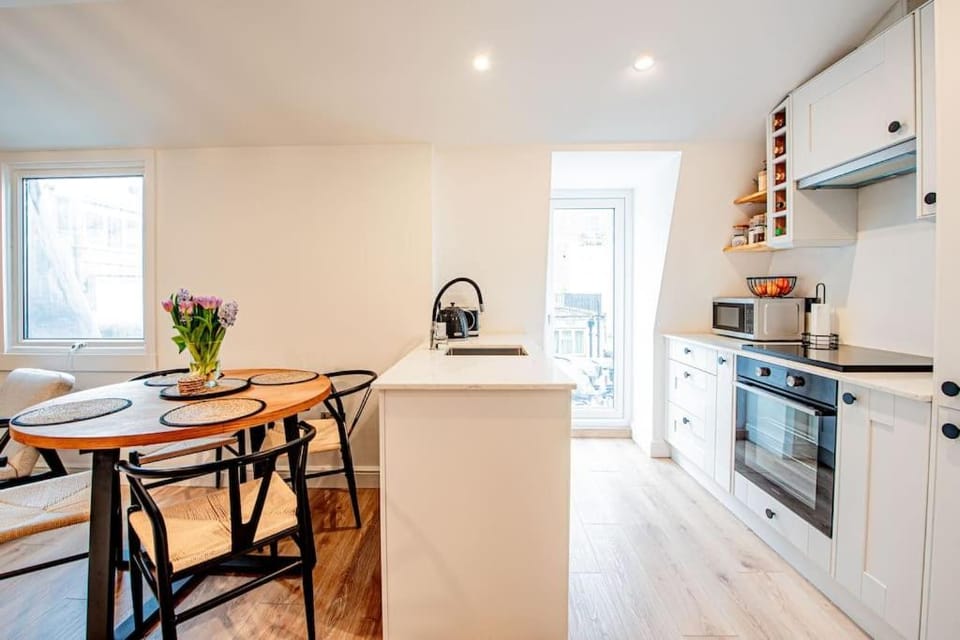 Stylish 1BR in Paddington & Hyde Park Apartment in City of Westminster