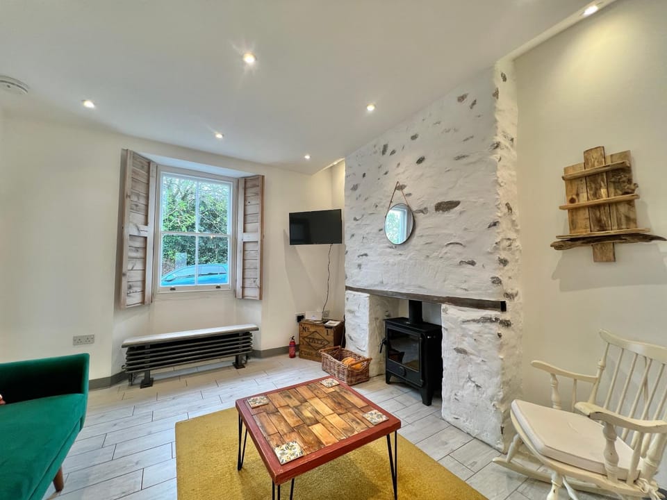 Living room, flat iron