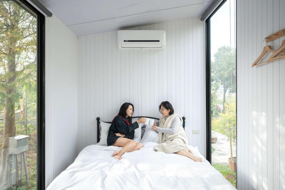 People, Bedroom, air conditioner