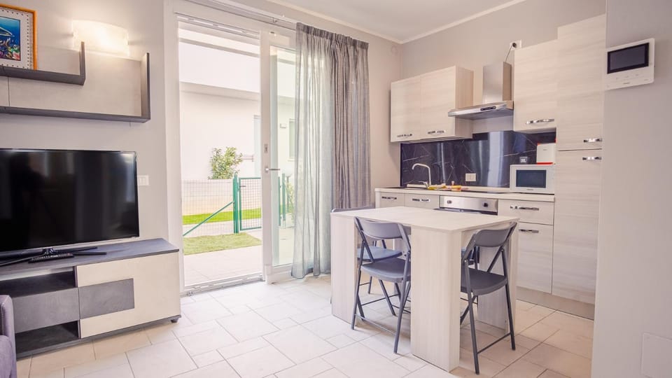 Kitchen or kitchenette, Living room, Other, Dining area