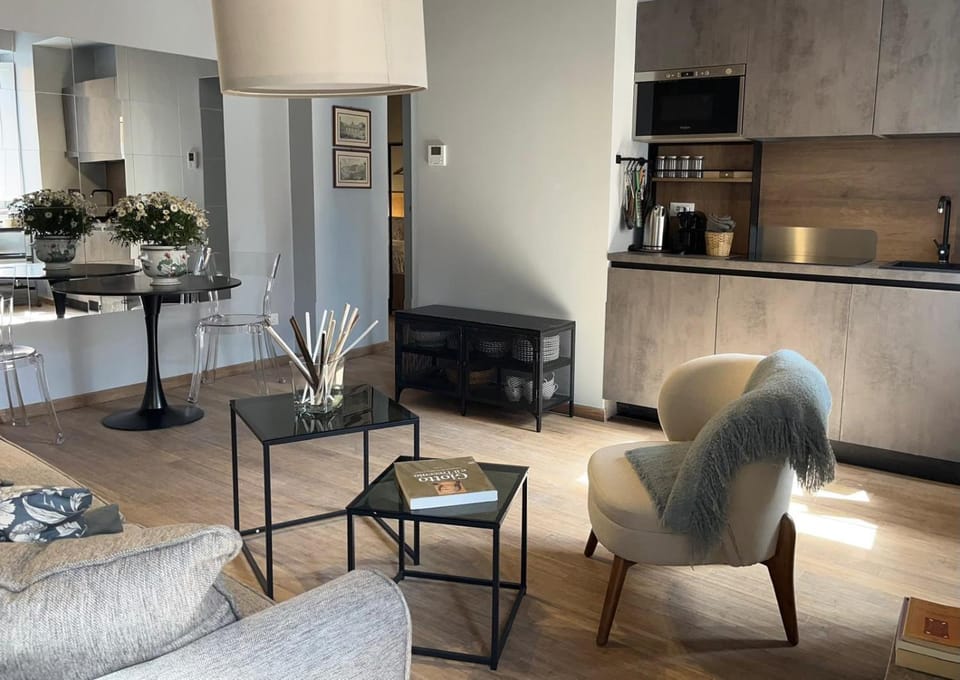 Kitchen or kitchenette, Living room, Lunch