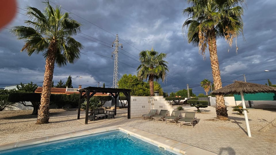Day, Natural landscape, Pool view, Swimming pool, sunbed