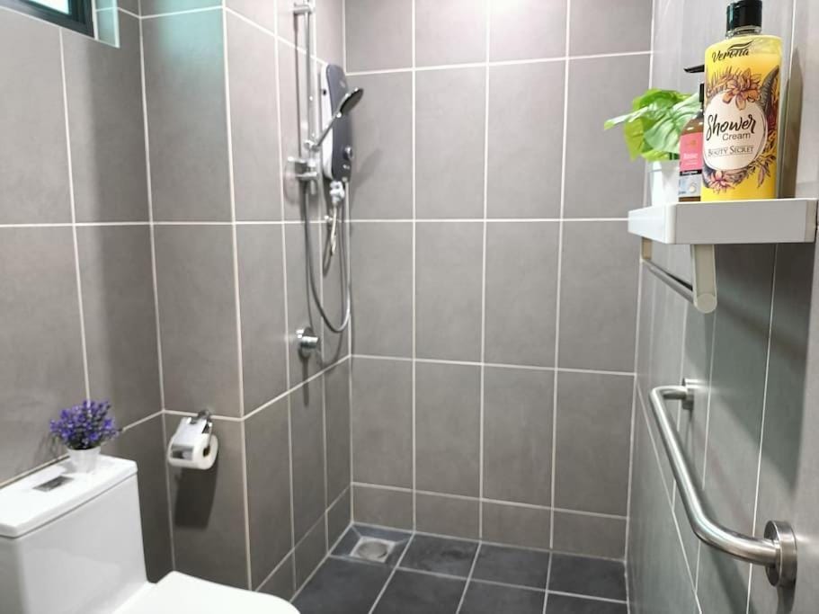 Greenfield Residence at Sunway 3R2B by Convivial Staycation B03 Apartment in Subang Jaya