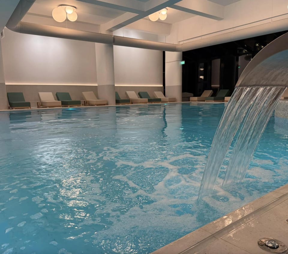 Pool view, Swimming pool