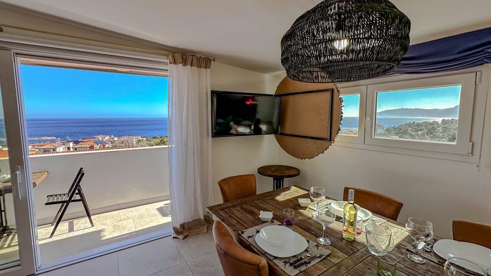 Dining area, Sea view