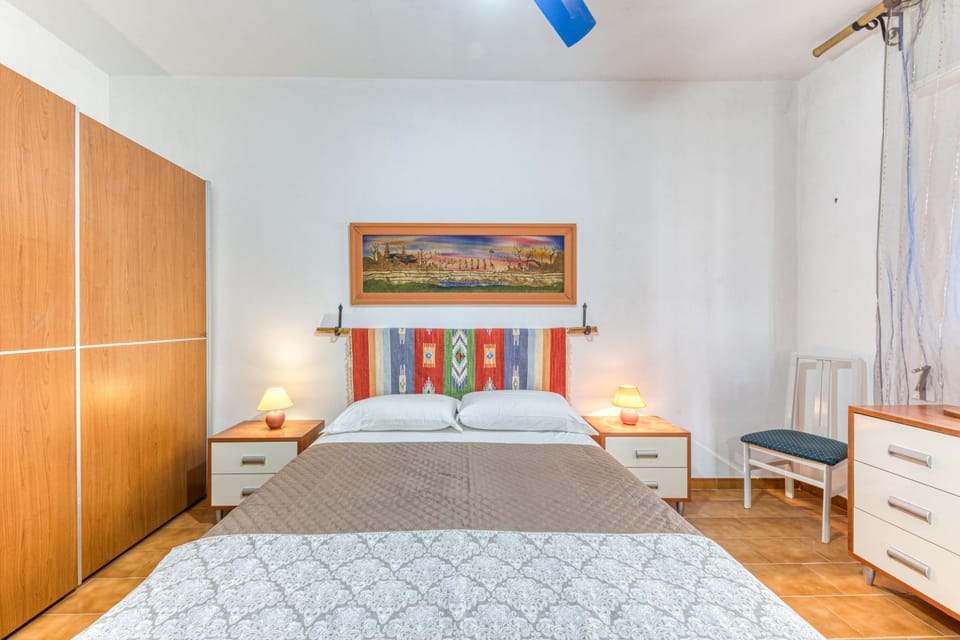 Living room, Bedroom