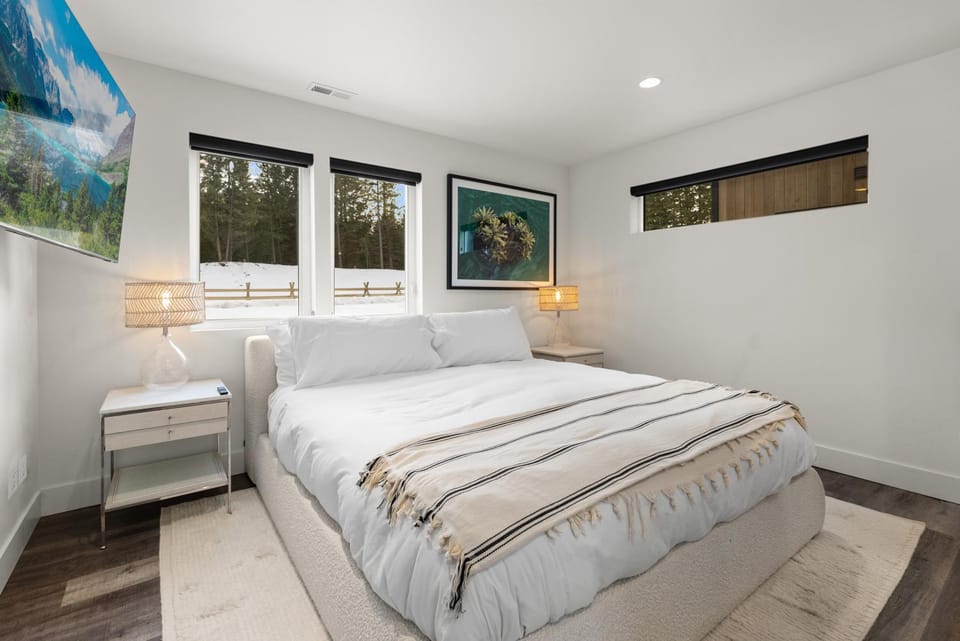 Bed, Bedroom
