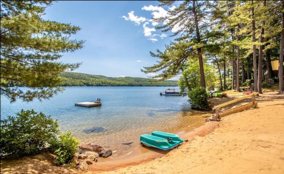 Squam Waterfront 2 bed rental (Suite 6) House in Ashland