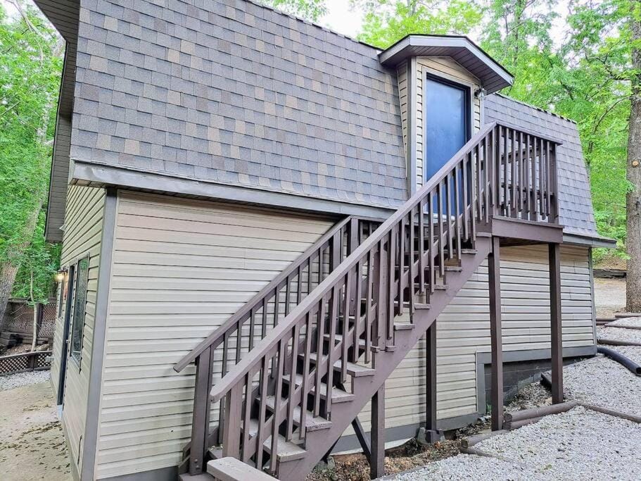 Timber Point Villa #9 Shake-n-Bake Villa in Indian Point