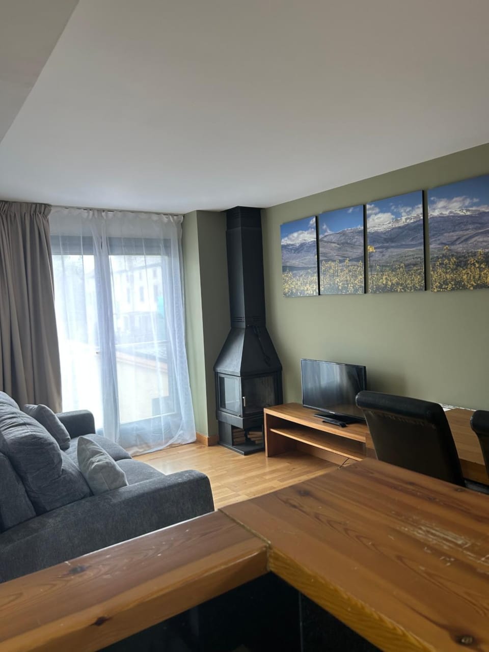 TV and multimedia, Seating area