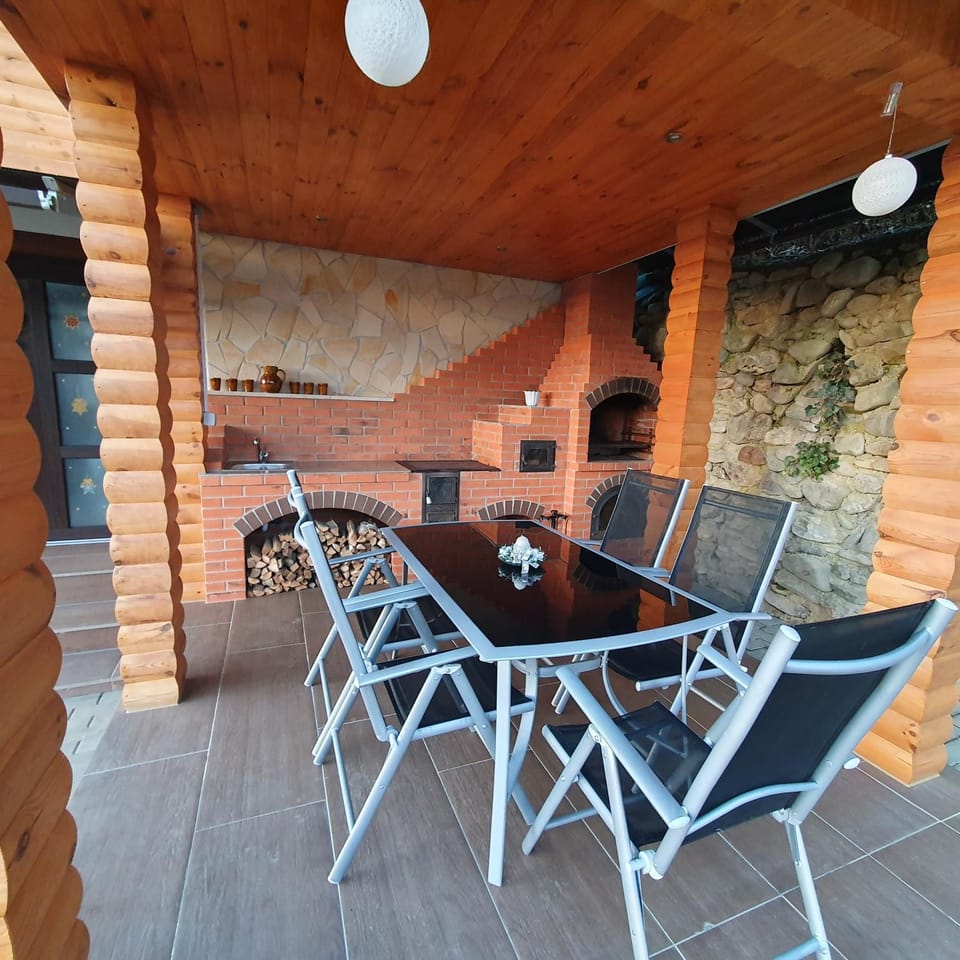 Day, View (from property/room), Balcony/Terrace, Seating area, Dining area