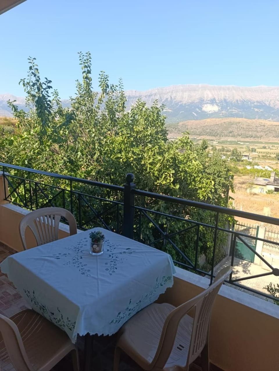 Zota Guesthouse Apartment in Vlorë County, Albania