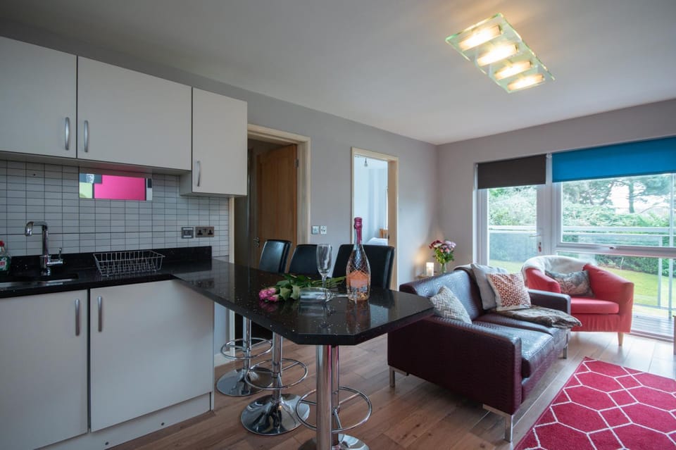 Dog Friendly Appartement in Sandbanks Peninsula Apartment in Poole