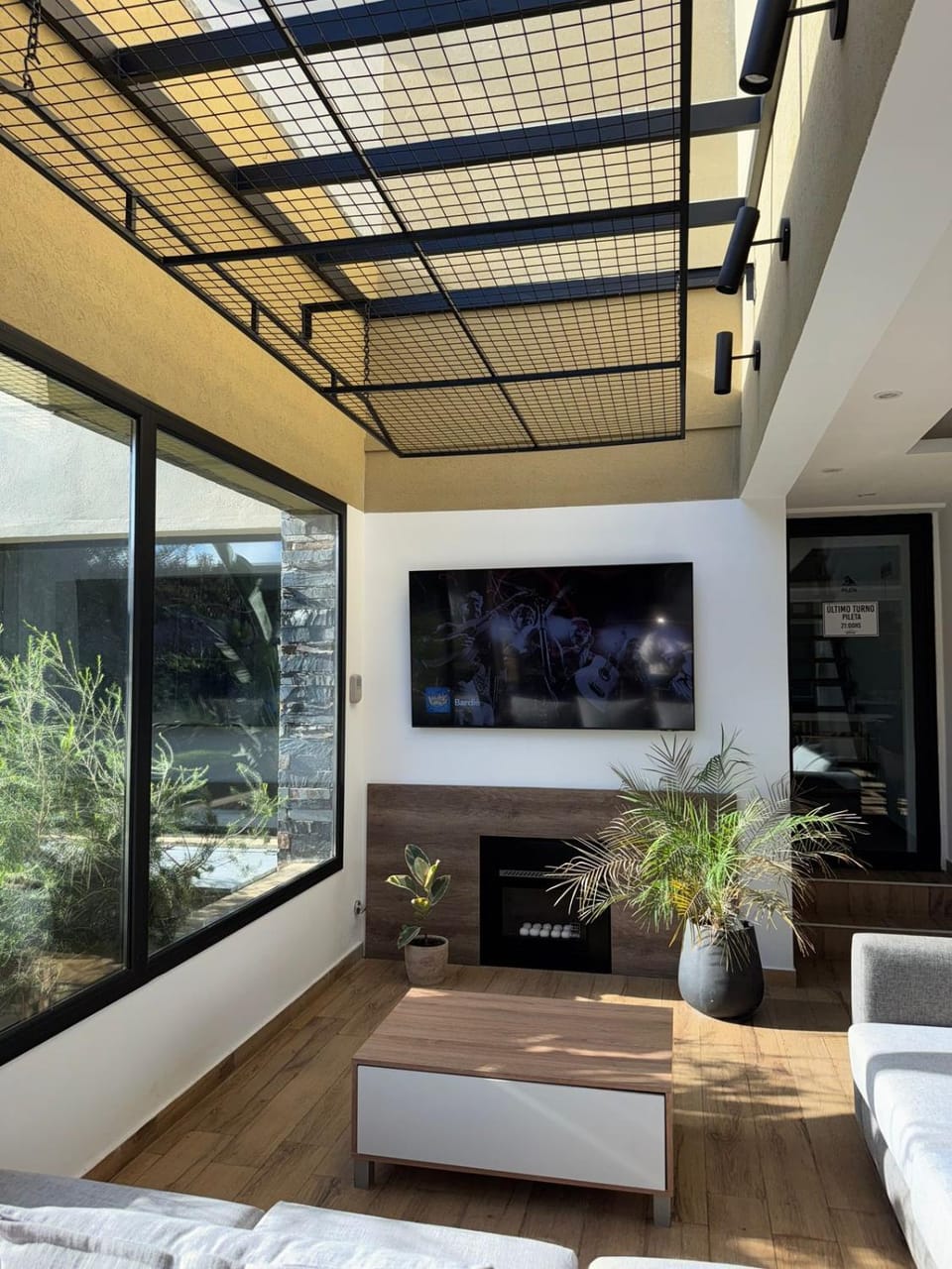 Communal lounge/ TV room, Living room