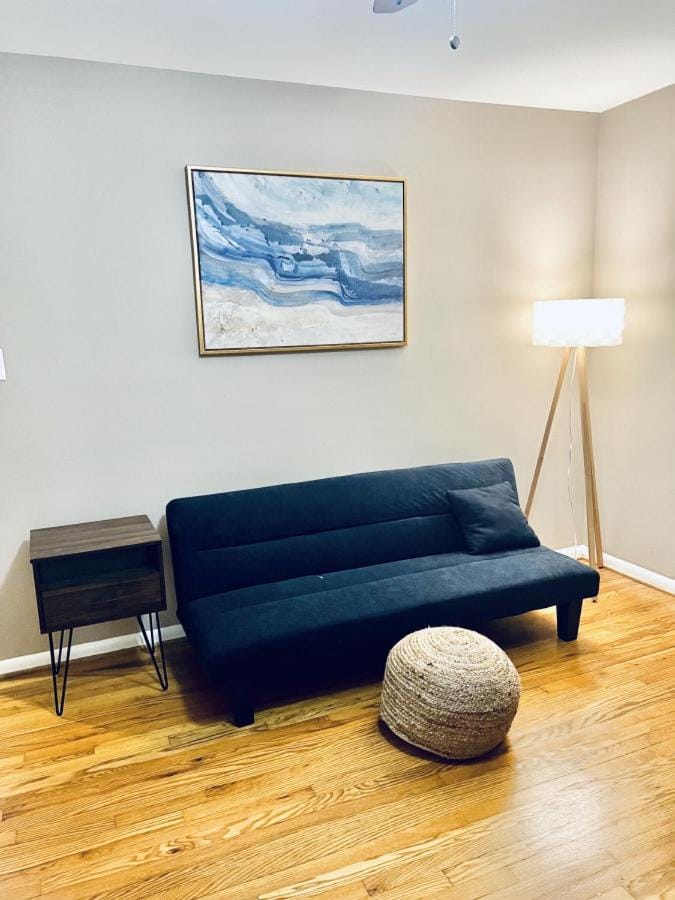 Cozy 4 bedroom Cottage by Duke Raleigh Hospital House in Raleigh