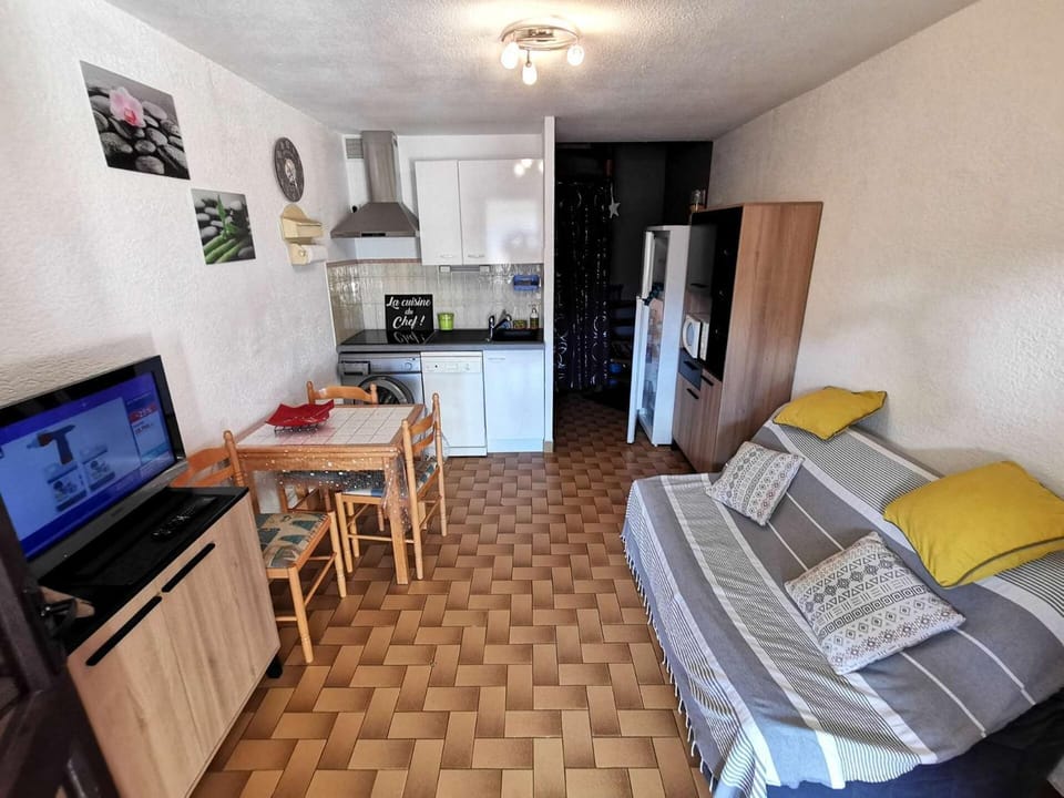 Résidence Equateur - APPT T2 CAB OU MEZZ 6 couchages PORT LEUCATE. Réf: 2MS3_202 MAE-2781 Apartment in Leucate
