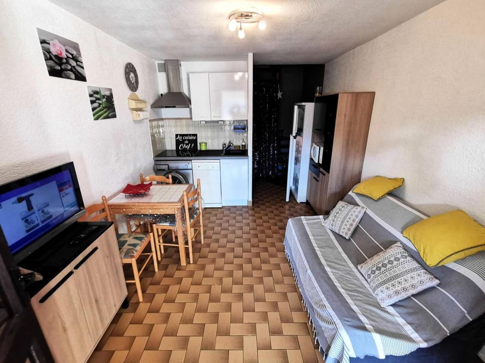 Résidence Equateur - APPT T2 CAB OU MEZZ 6 couchages PORT LEUCATE. Réf: 2MS3_202 MAE-2781 Apartment in Leucate