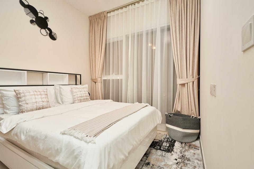 Cosy 1 Bedroom in Damac Hills | OFEX Apartment in Dubai