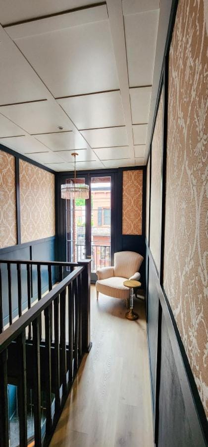 Speakeasy King Suite (Rm1) Hotel in Nevada City