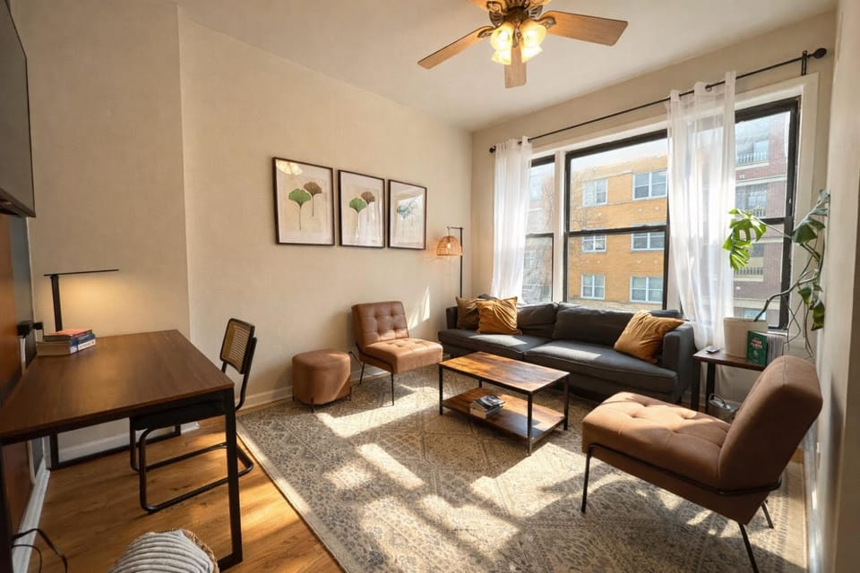 Flexhome Ukrainian Village - 2BR - Convenient Walkability Apartment in Chicago