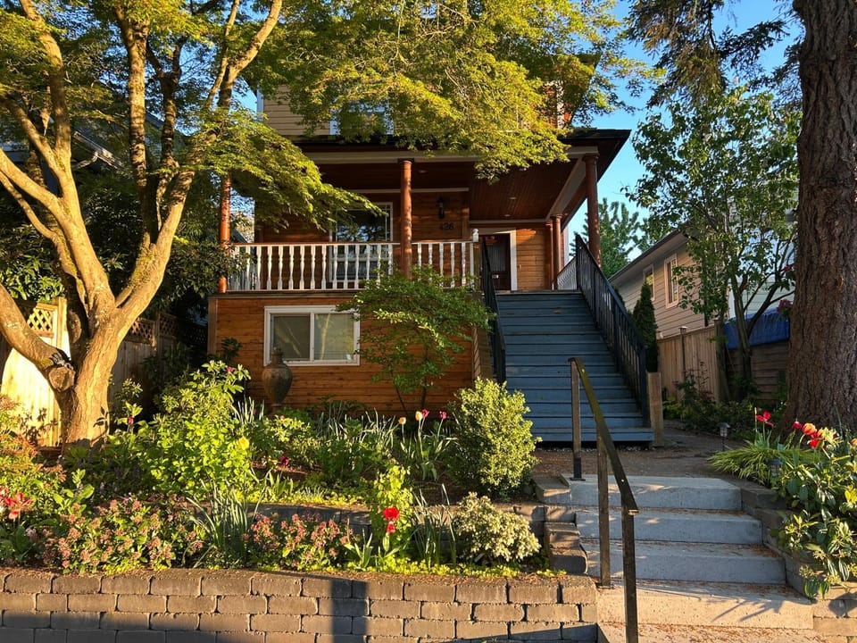 Property building, Spring, Day