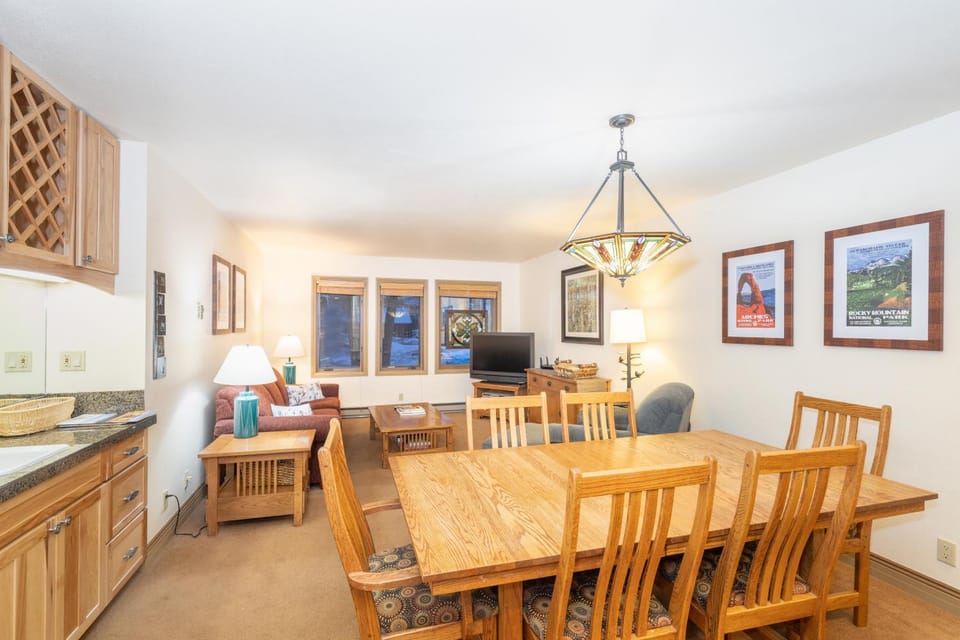 Ski-in Ski-Out Ground Floor Easy Access Ski Condo House in Telluride