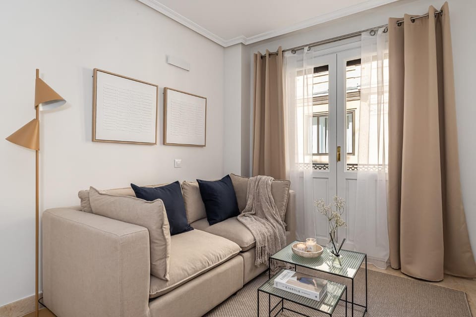 Waou Gran Via Apartment I - Corta Duración Apartment in Centro