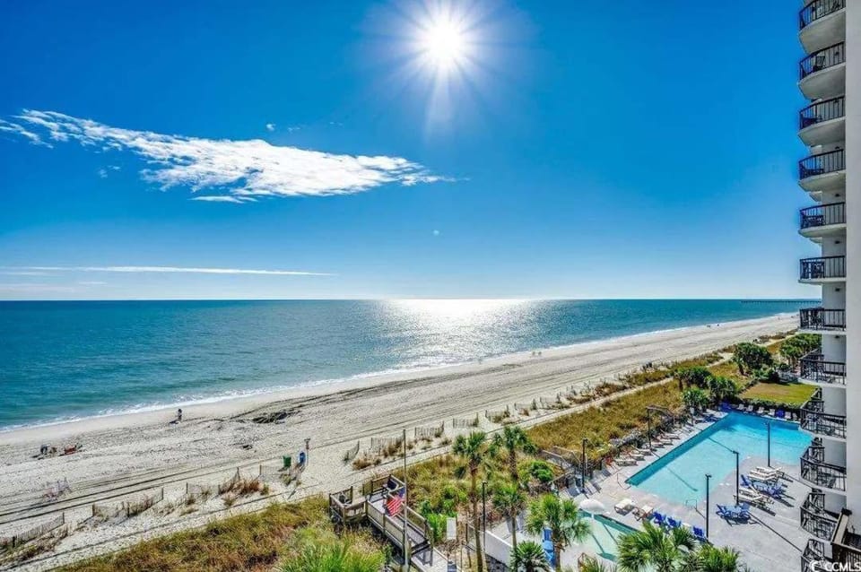 Ocean Front Grand Atlantic 4 Bedroom 3 bathroom Grand Atlantic Resort House in Myrtle Beach