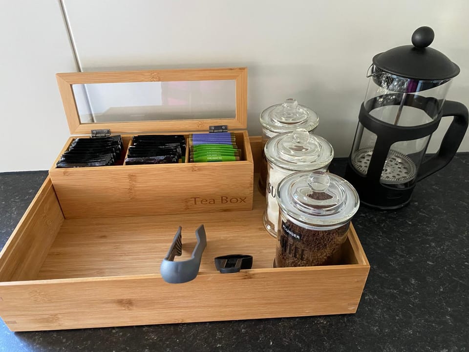 Coffee/tea facilities