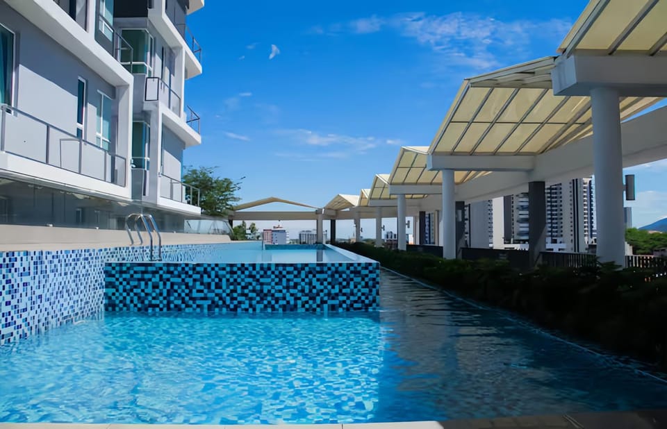 Property building, Swimming pool, Swimming pool